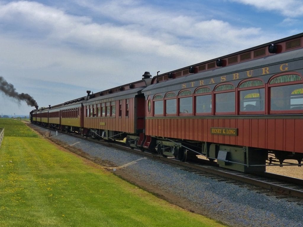 Strasburg Rail Road: ehemalige Eisenbahnstrecke im Amish County